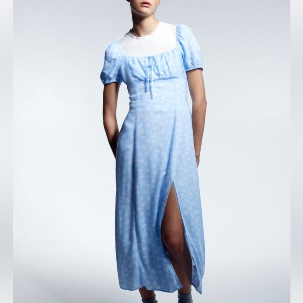 NWT H&M Light Blue Floral Puff Sleeve Dress